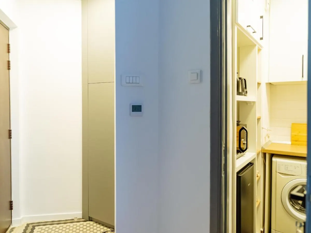 Nomad Studio In The City Center Bükreş Daire