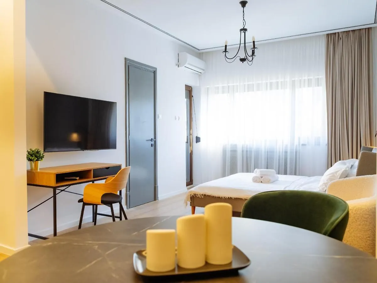 Nomad Studio In The City Center Bükreş