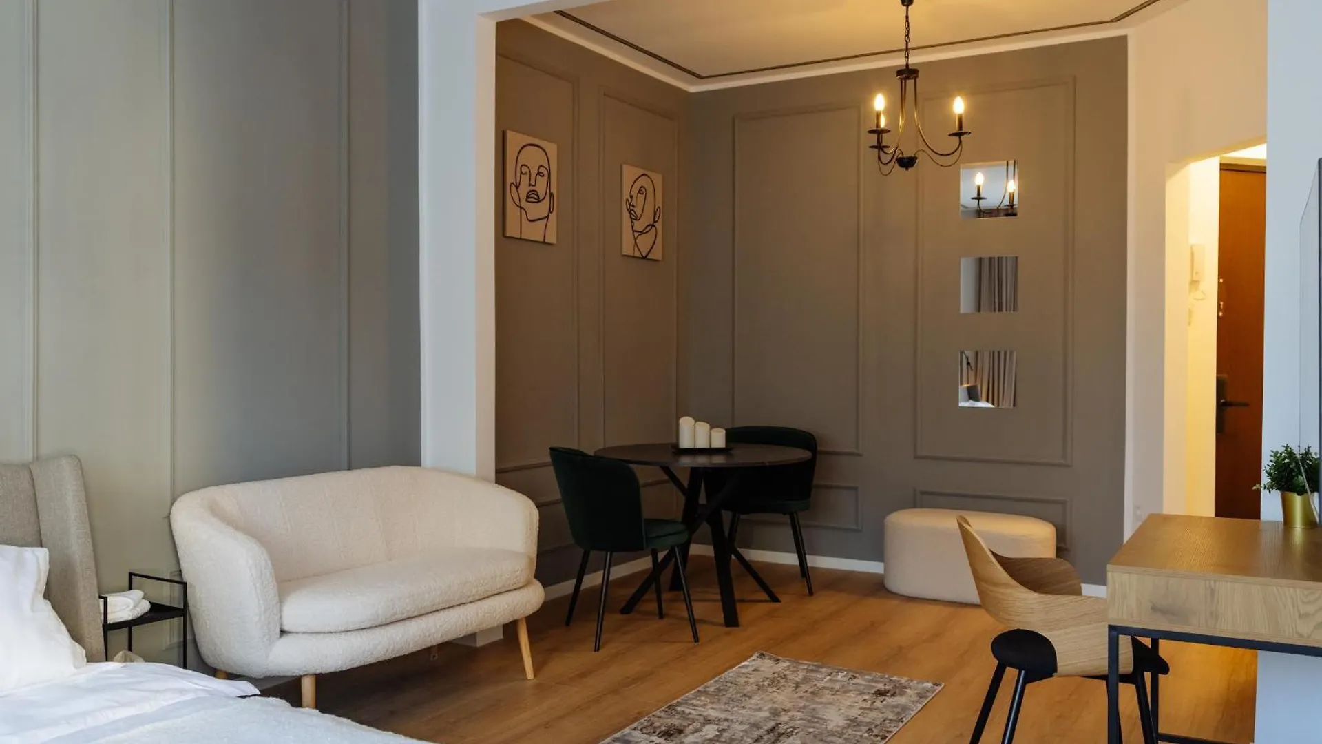 Nomad Studio In The City Center Bükreş Daire